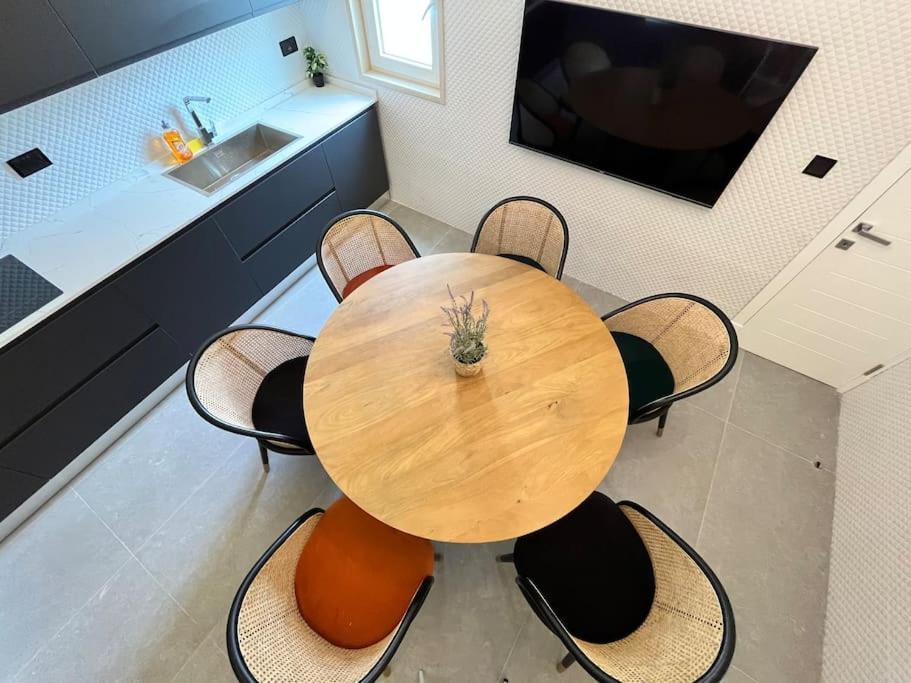 Beautiful 4-Bedroom Townhouse In Sliema Bagian luar foto
